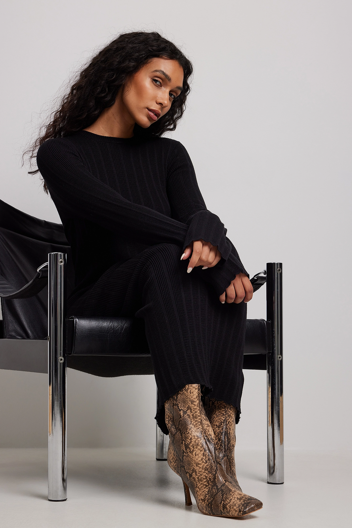 Georgina Lennon X NA-KD Snake Boots - Image 4