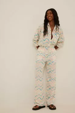 Misslisibell X NA-KD Straight Leg Structured Trousers