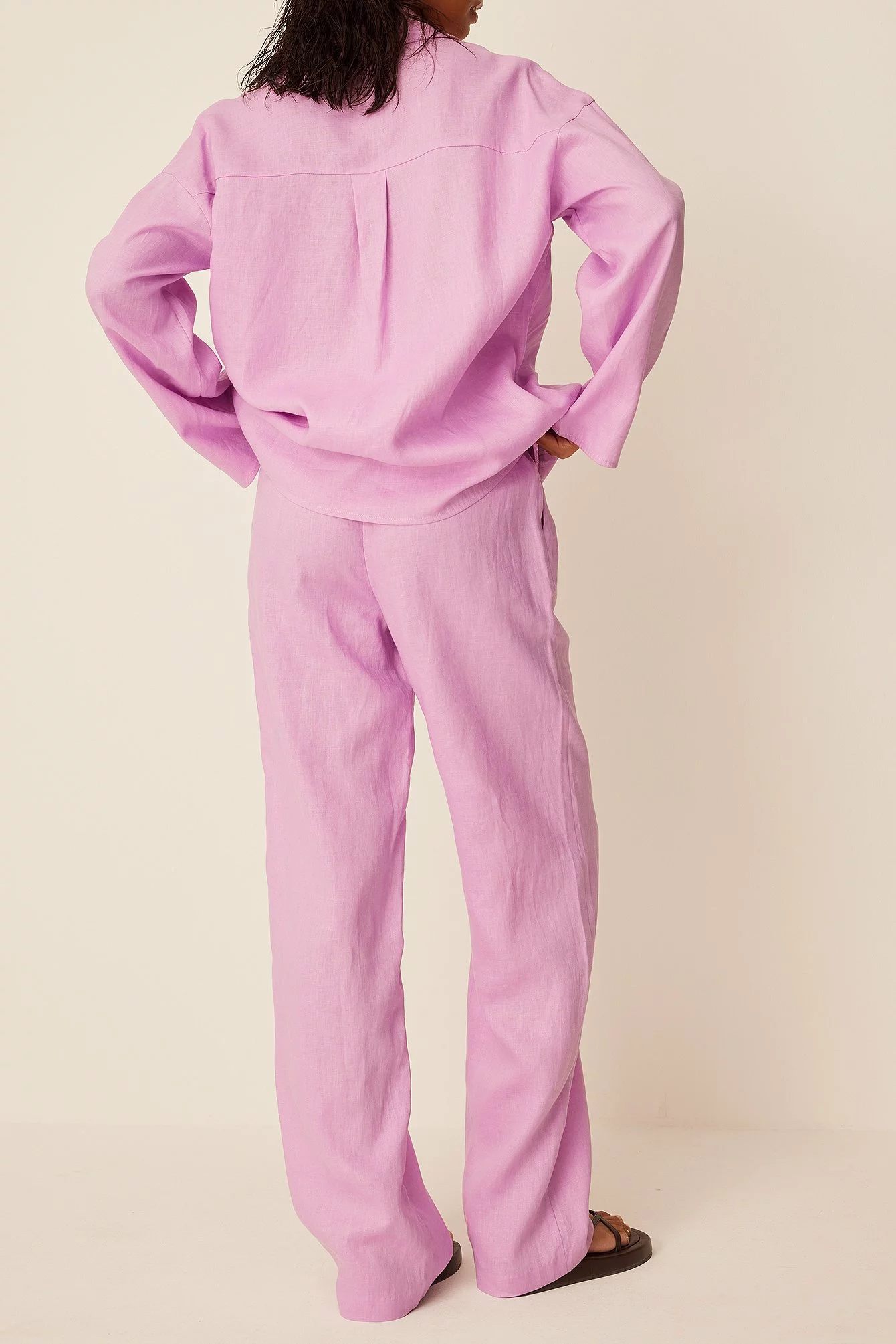 Romee Strijd X NA-KD Straight Linen Trousers - Image 4