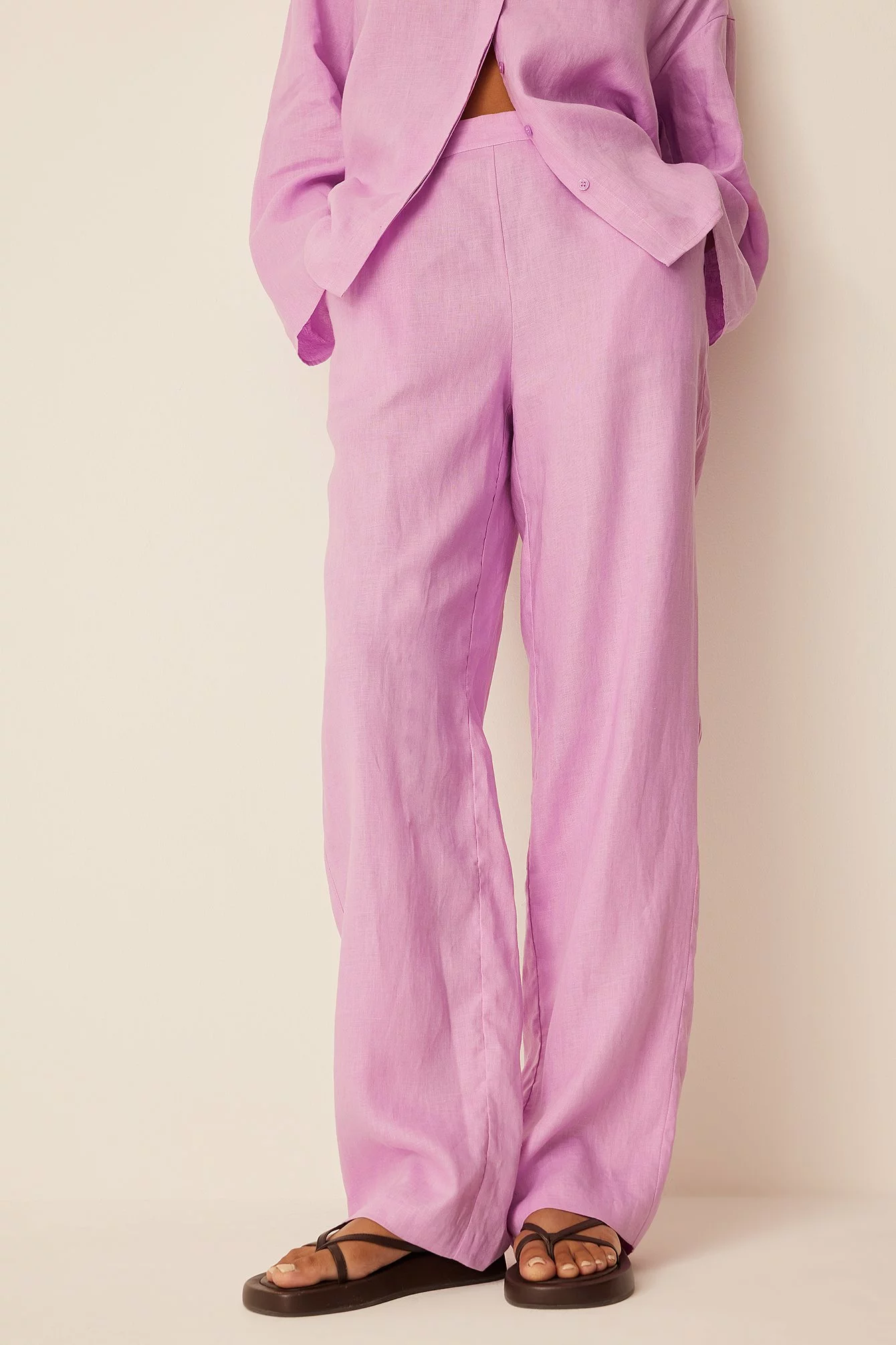 Romee Strijd X NA-KD Straight Linen Trousers - Image 3