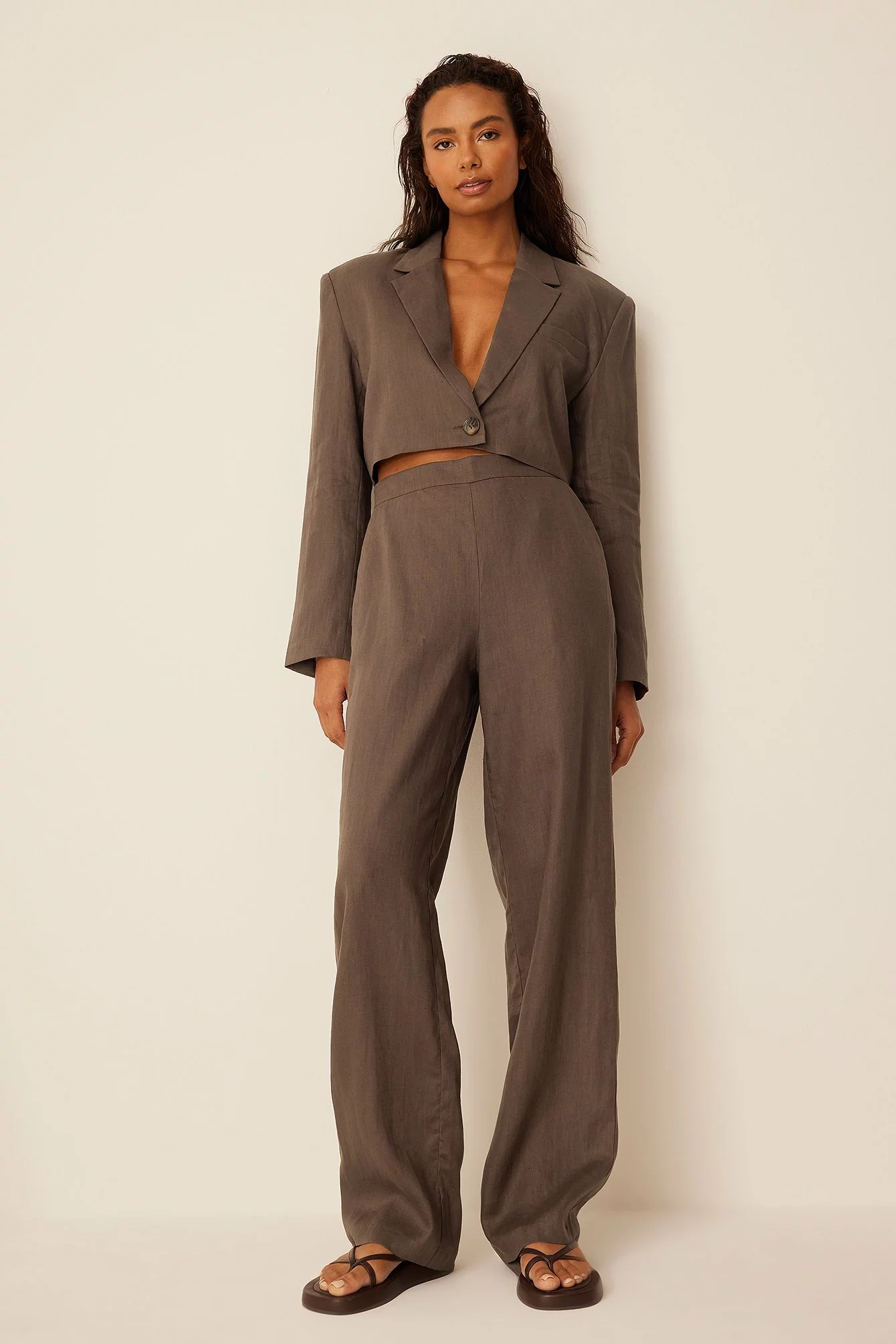 Romee Strijd X NA-KD Straight Linen Trousers - Image 5