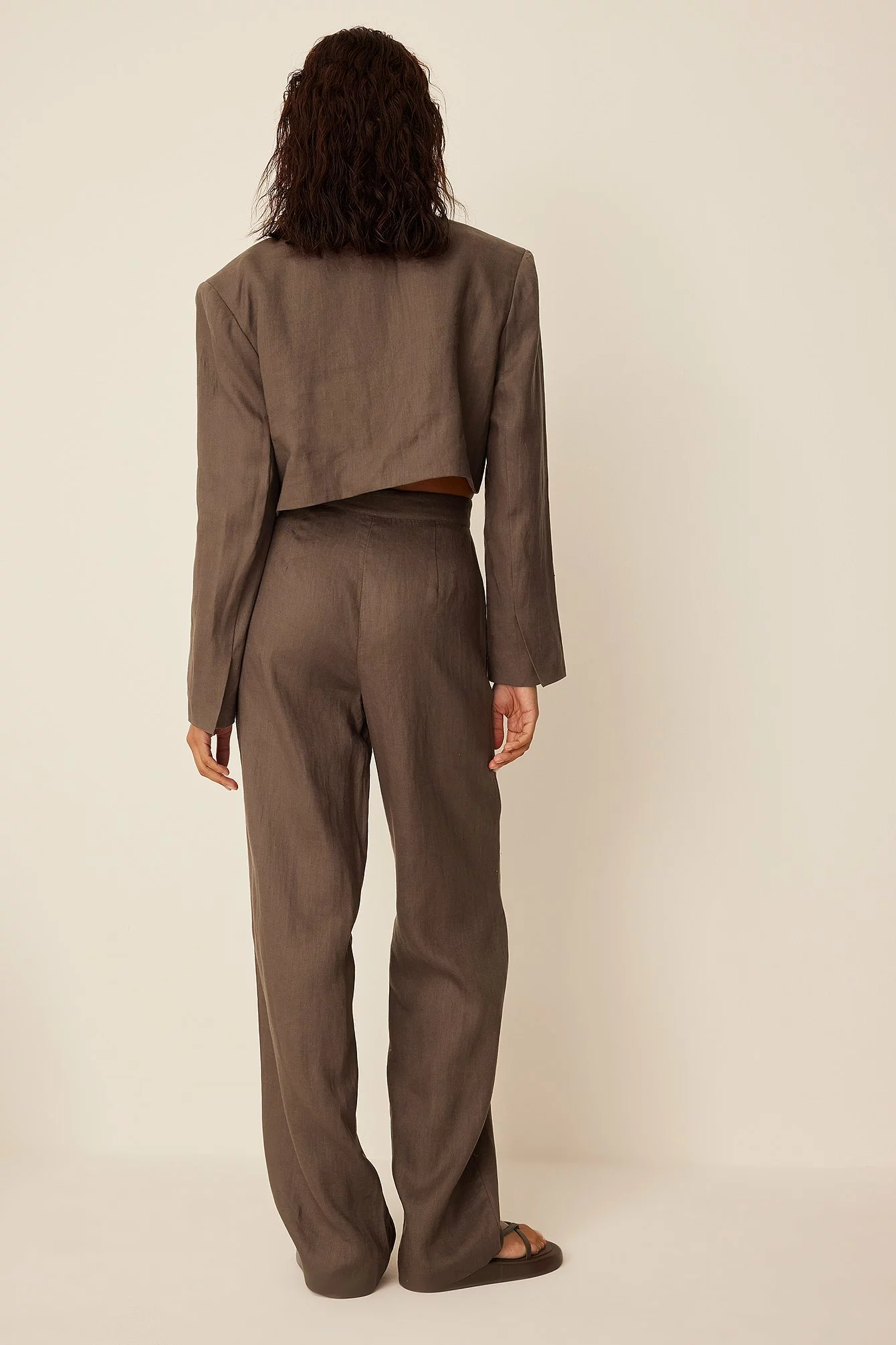 Romee Strijd X NA-KD Straight Linen Trousers - Image 6