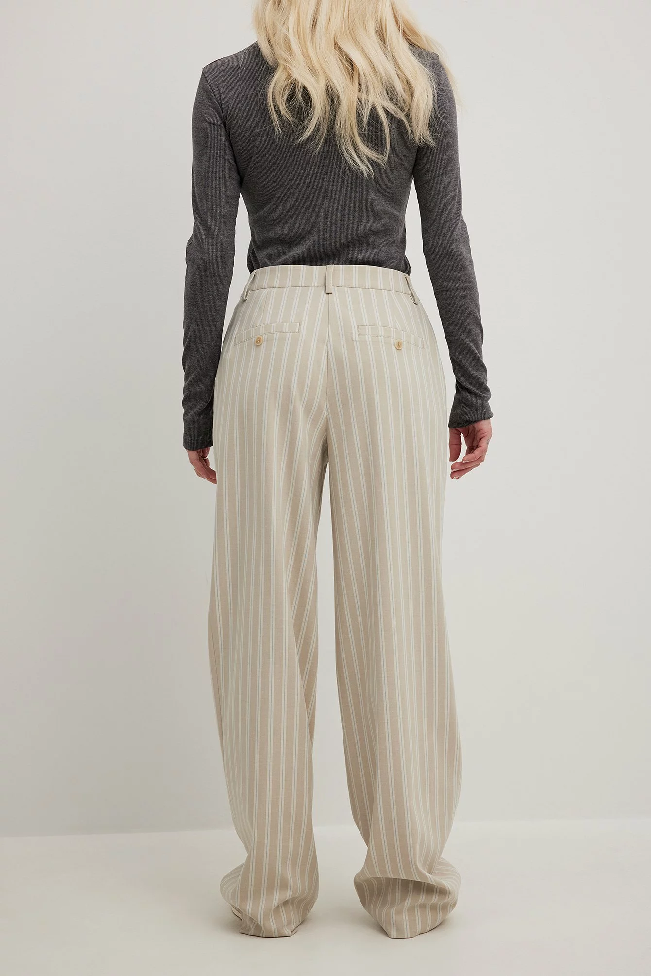 NA-KD Trend Striped Mid Waist Trousers - Image 3