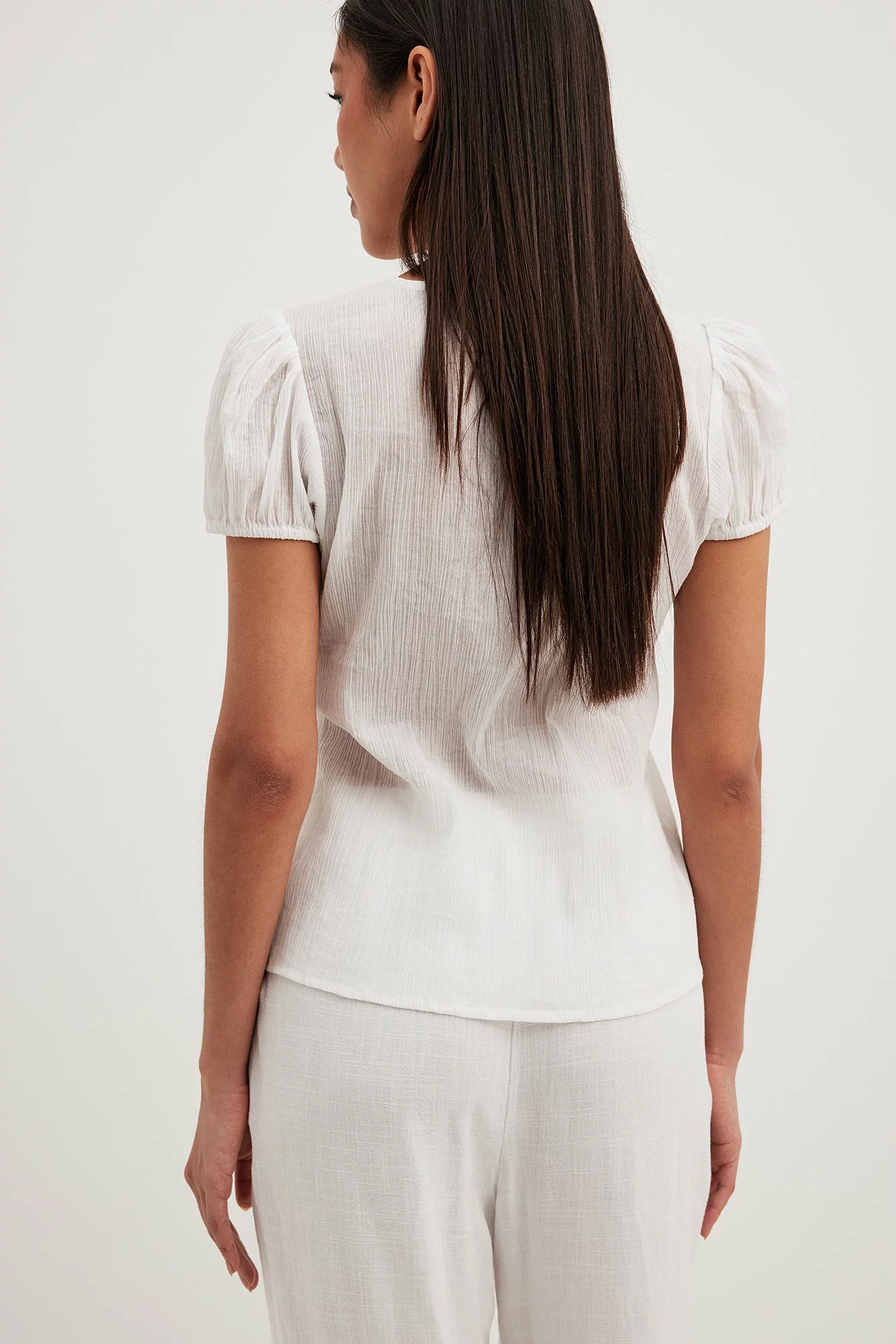Susanna Wurz X NA-KD Structured Lace Detail Top - Image 3