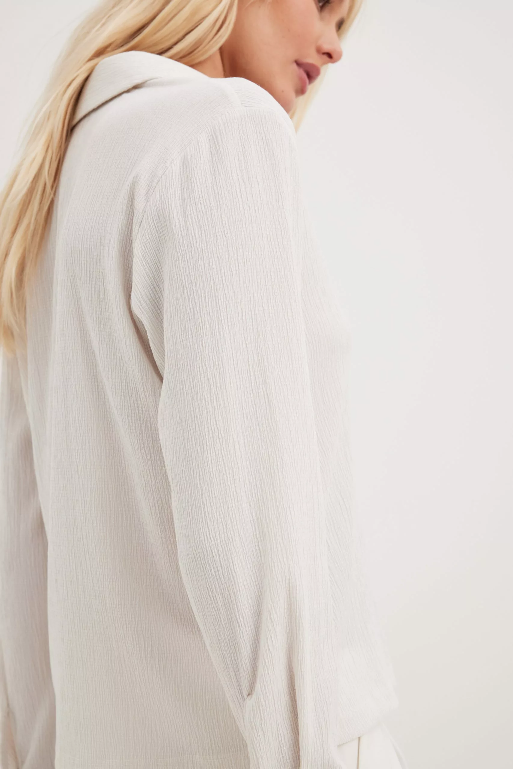 NA-KD Structured LS Pocket Shirt - Image 5