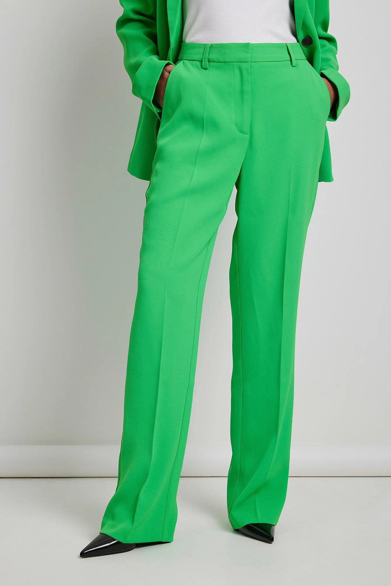 NA-KD Classic Tailored Regular Straight Leg Suit Pants - Image 11