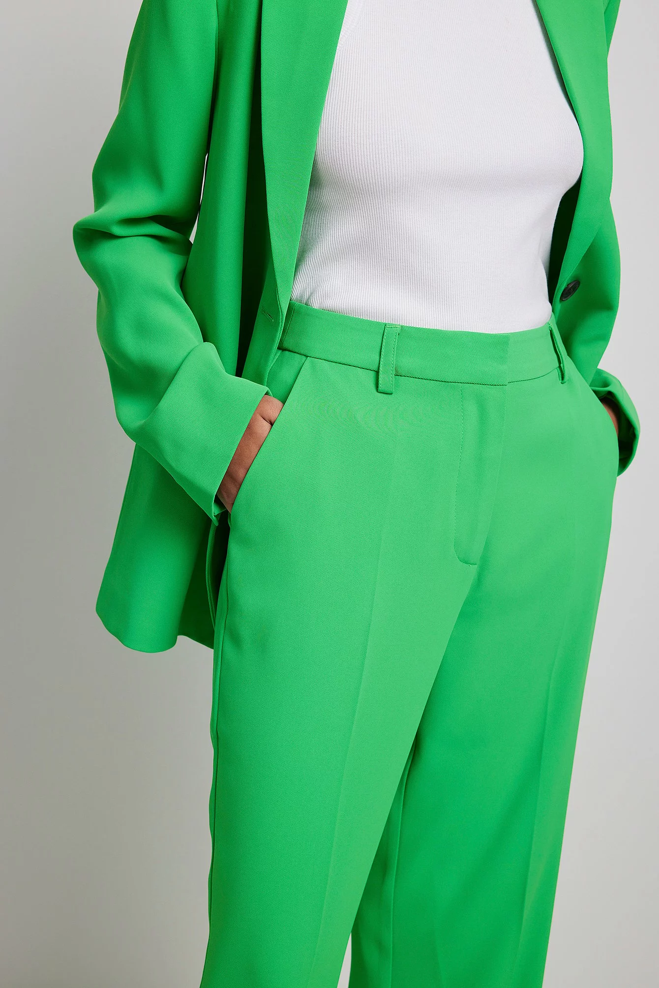 NA-KD Classic Tailored Regular Straight Leg Suit Pants - Image 12