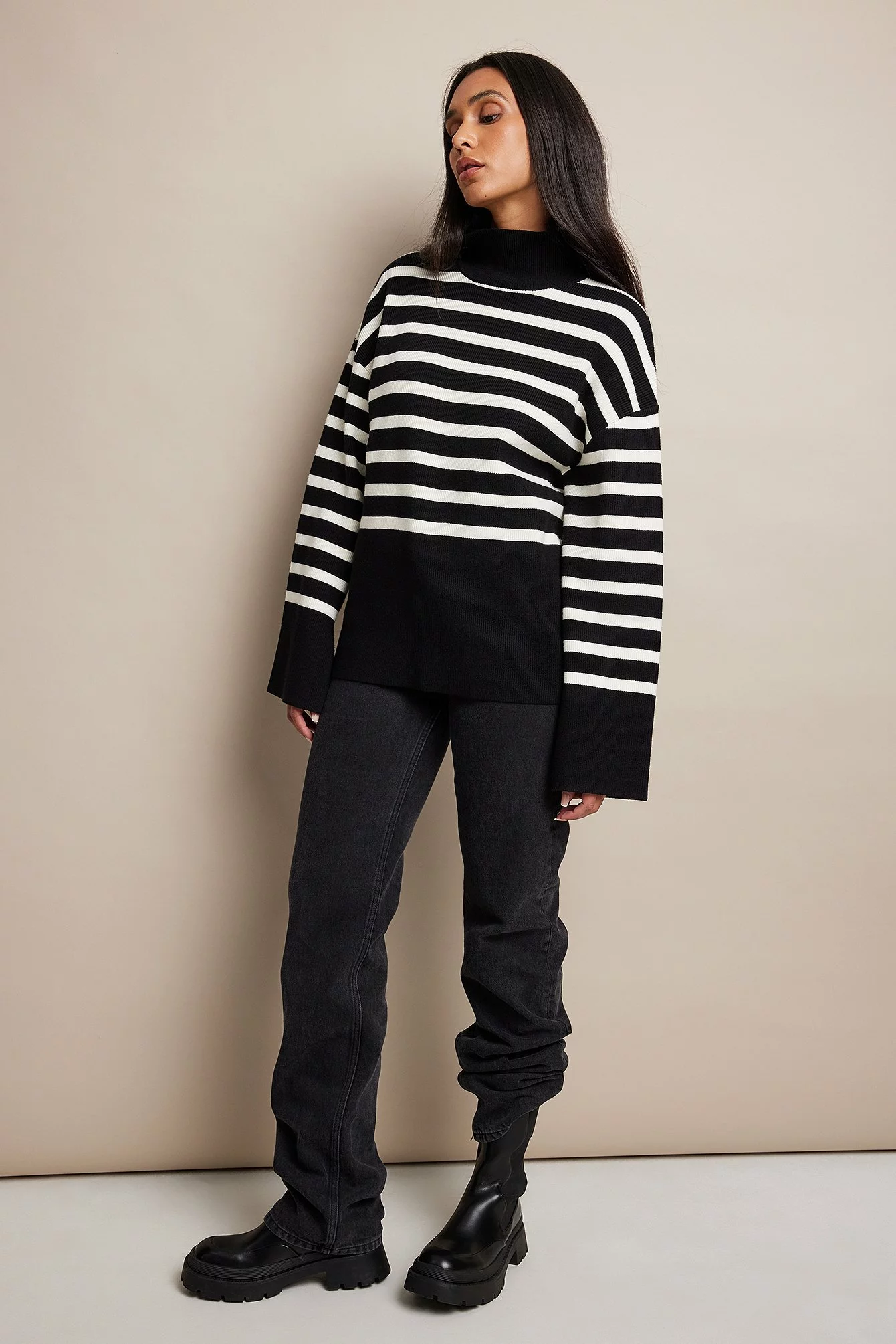 NA-KD Shoes Wavy Elastic Boots - Image 3