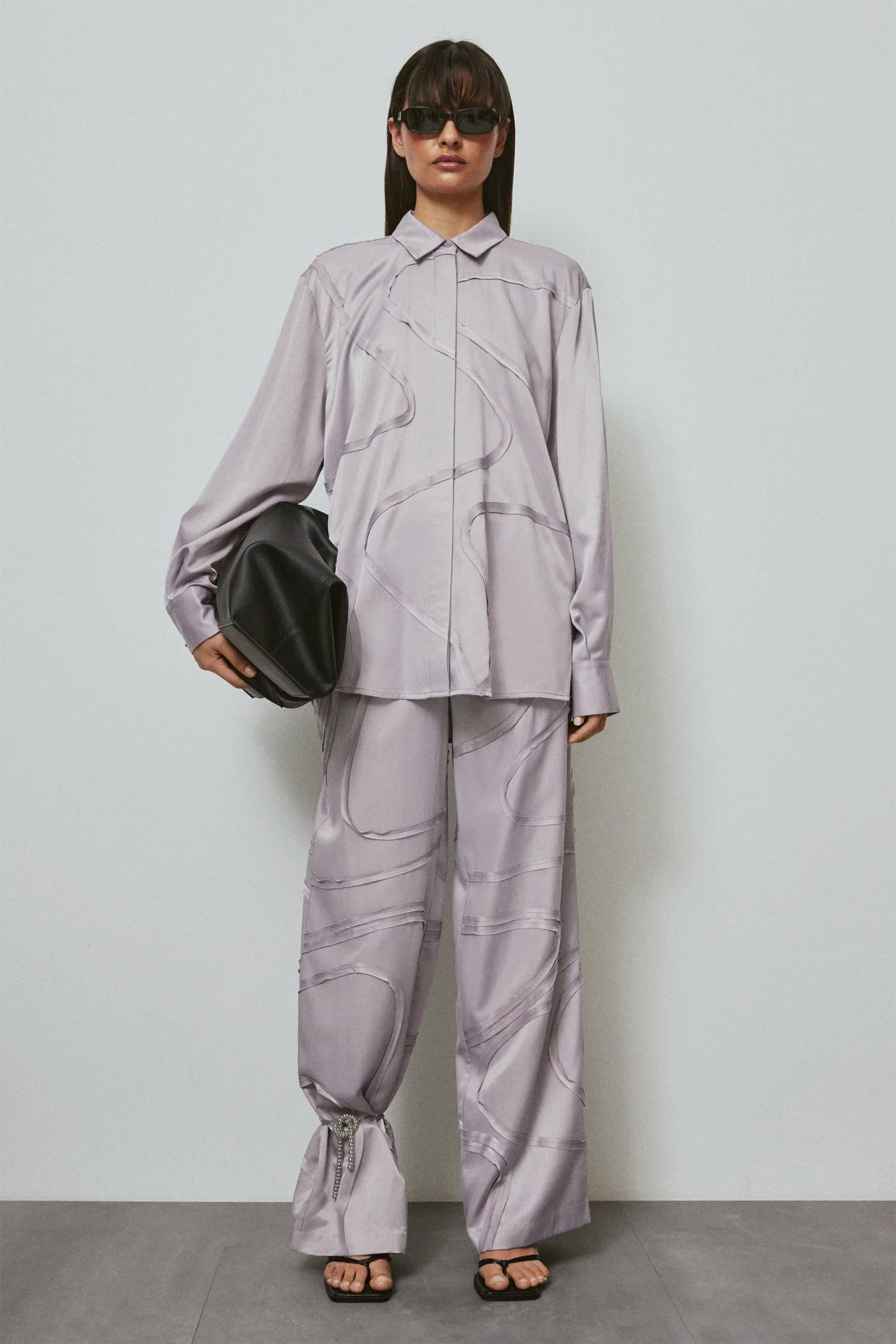 NA-KD ART Wavy Seam Pants - Image 6