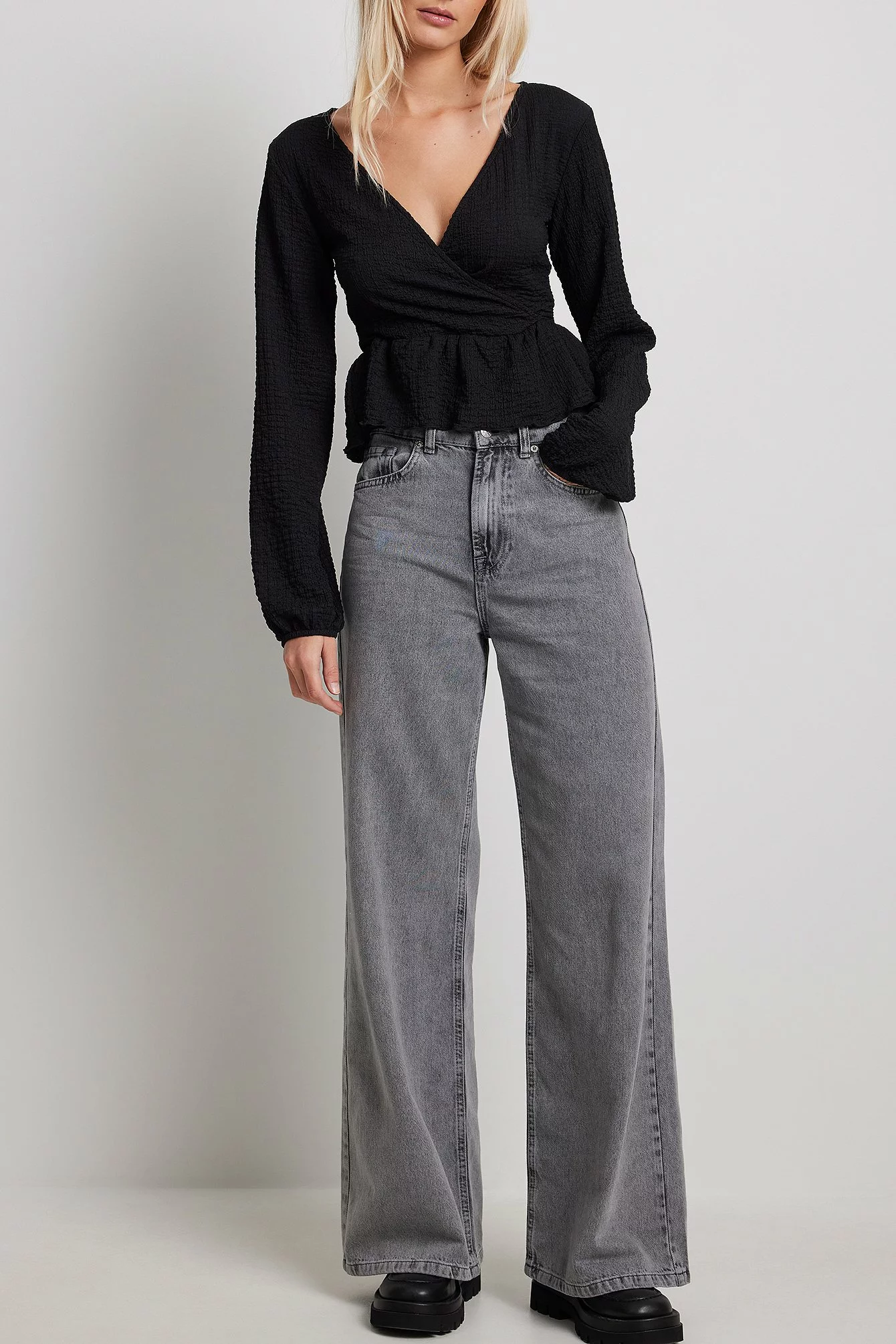 NA-KD Trend Wrap Detail Crepe Top - Image 4